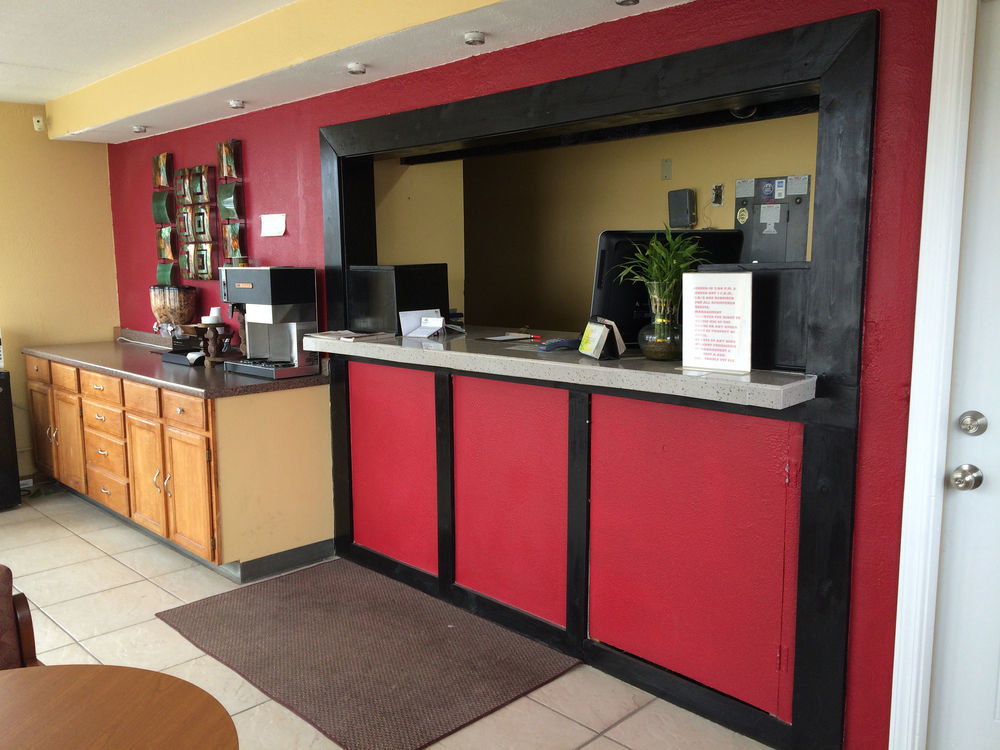Hutchinson Inn Zewnętrze zdjęcie