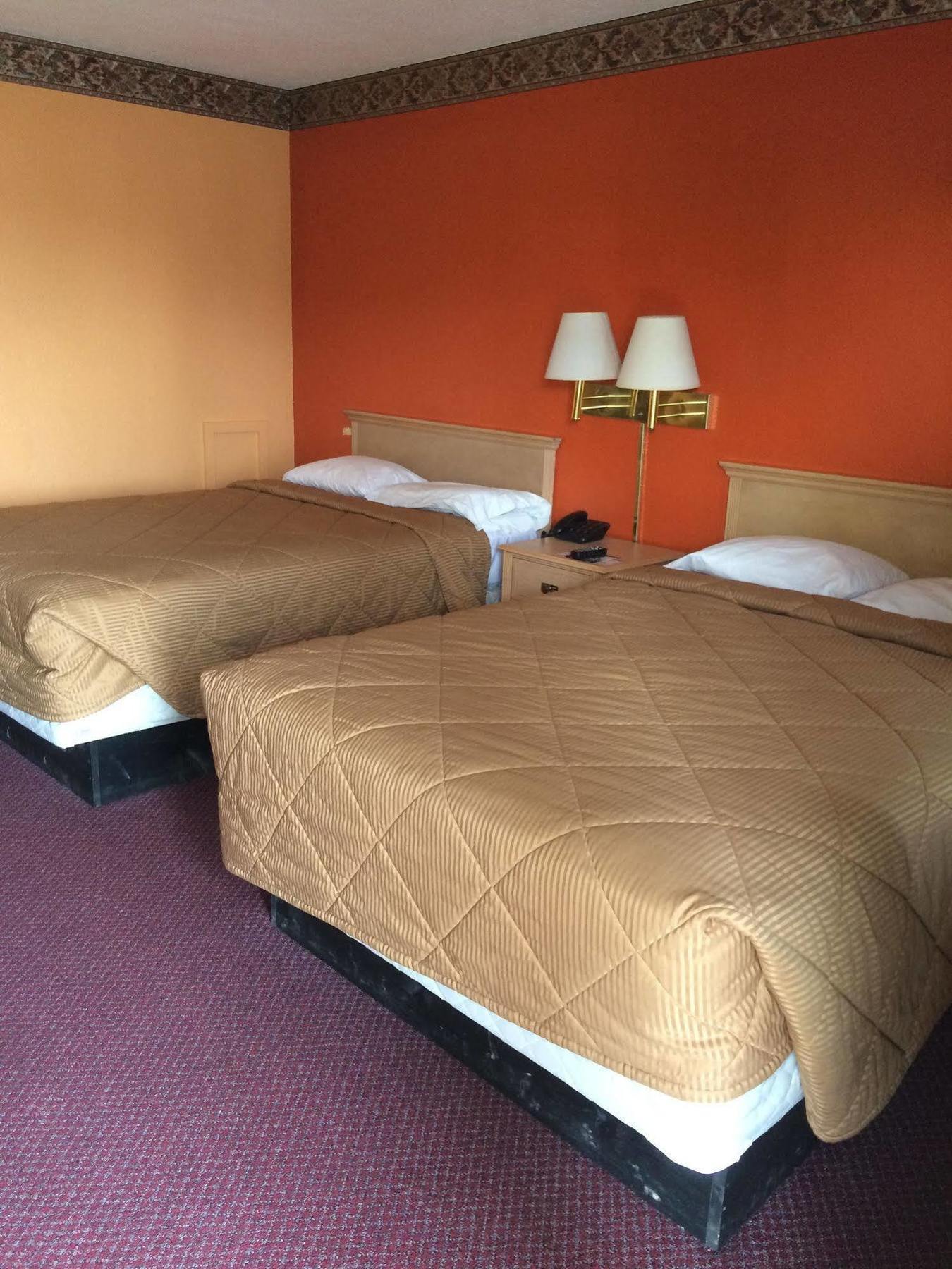 Hutchinson Inn Zewnętrze zdjęcie