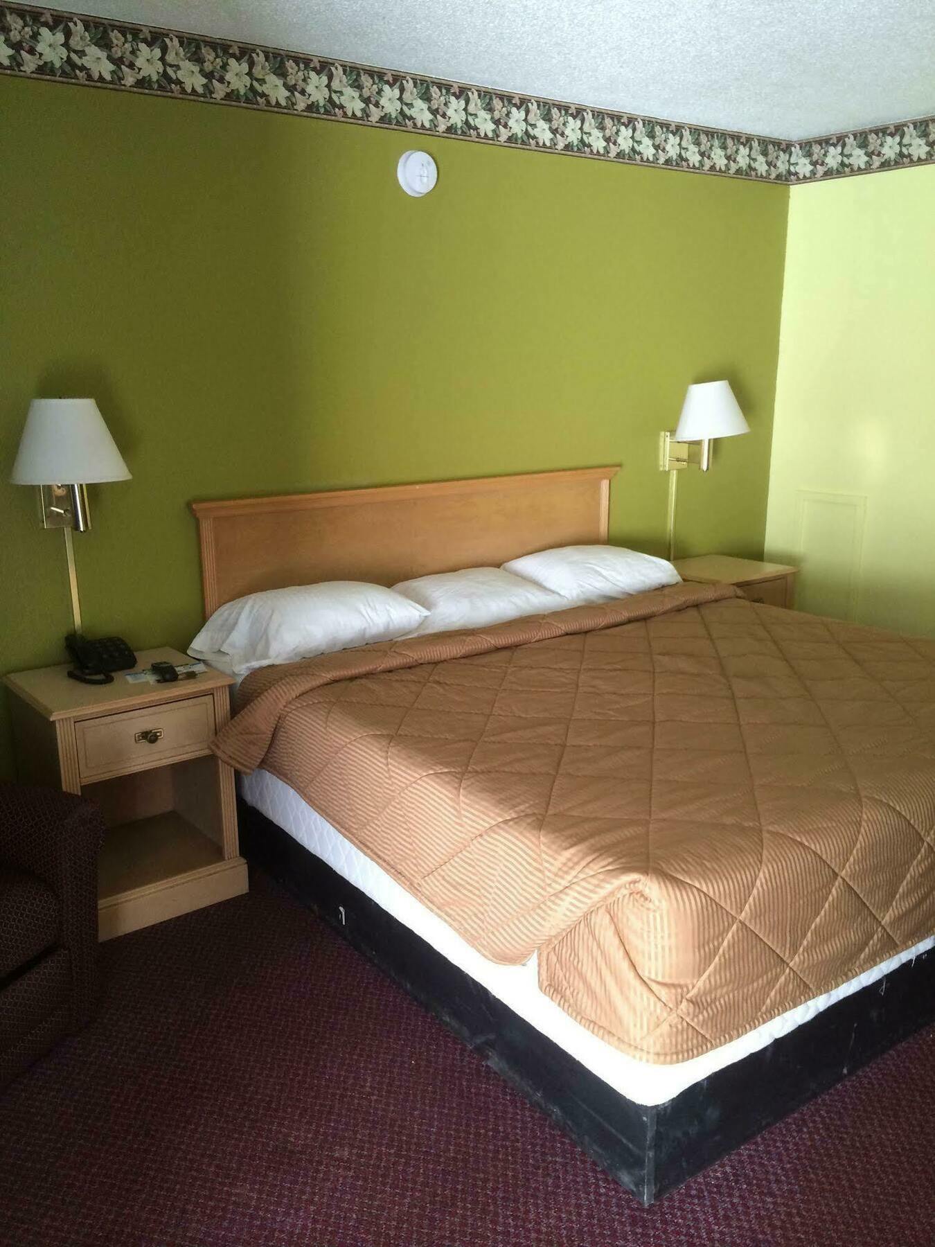 Hutchinson Inn Zewnętrze zdjęcie
